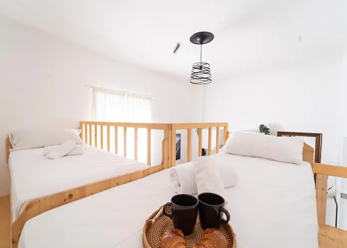 I Host - Pasteur 15-2 Апартаменты *